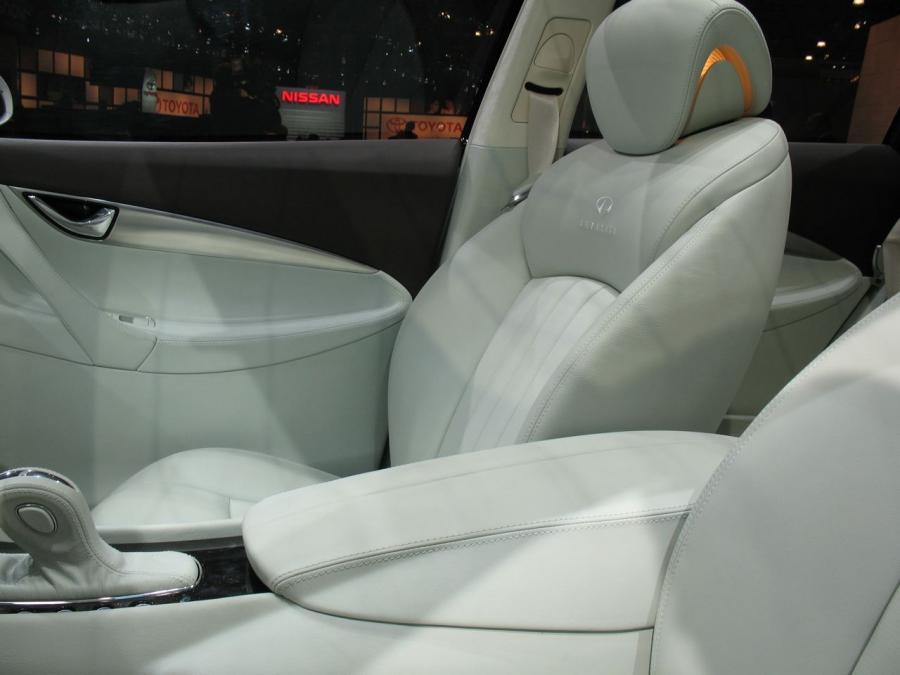  Infiniti EX Concept 2007 года  (фото 38 из 51)